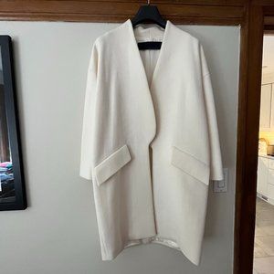 Zara Woman Studio Winter White Wool ¾ length Coat Size US M, EUR M, Like New